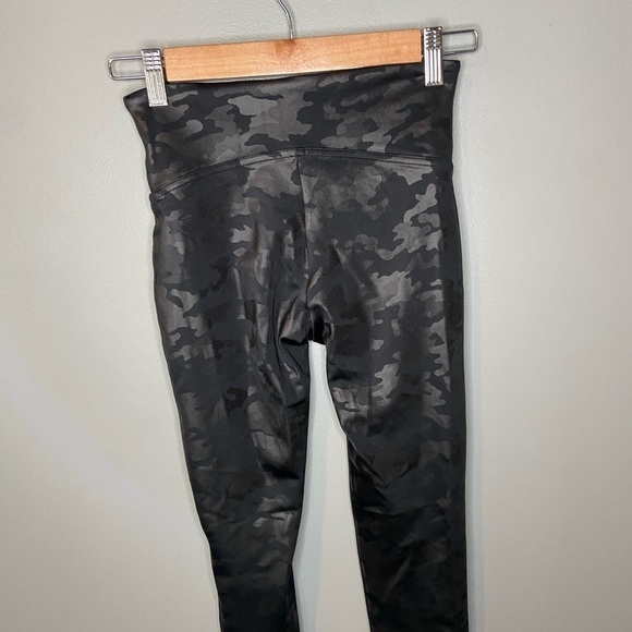SPANX Faux Leather Camo Leggings - Picture 8 of 13